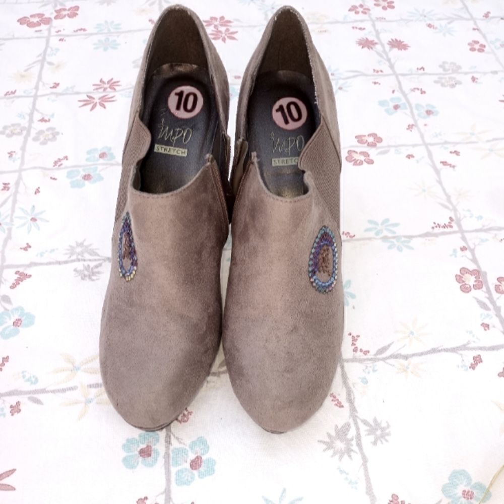 Impo Stretch 10MTatiana FauxSuede Gray ZippHillsRainstones Women'sAnkle Booties.